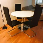 New Cozy 2 Room Apartment In Zurich Old Town Center Renn - Self Checkin