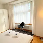 Charming Flat Near - Fb7 Apartment Zurich