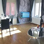 Grande Suite With Kitchen Dish Washer, Dryer Washer