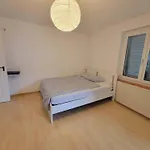 5-Bed Huge Flat In Zurich City - Schurgi - Self Checkin