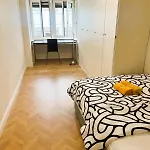 Spacious Old Town Flat, Munster Apartment Zurich