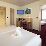 Hotel Fred Leonhardstrasse - Mobile Check-in 3*