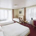 Fred Leonhardstrasse - Mobile Check-in Hotel