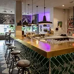 Fred Leonhardstrasse - Mobile Check-in Hotel 3*