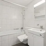Modern - Walk Everywhere - Crown 47 Apartment Zurich