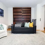 Steps From Sihlcity Free Parking Dining And Transit Apartment *