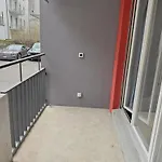 1br With Balcony Near - Flower 1 Apartment