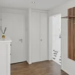 Modern 1Br In The City Center - Flower 41