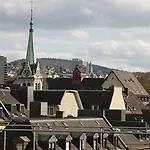 The Henry Self Check-in Zurich