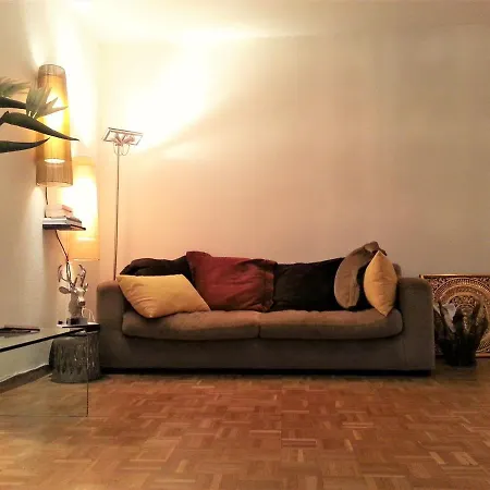 Apartment Zaehringerplatz Old Town Zürich