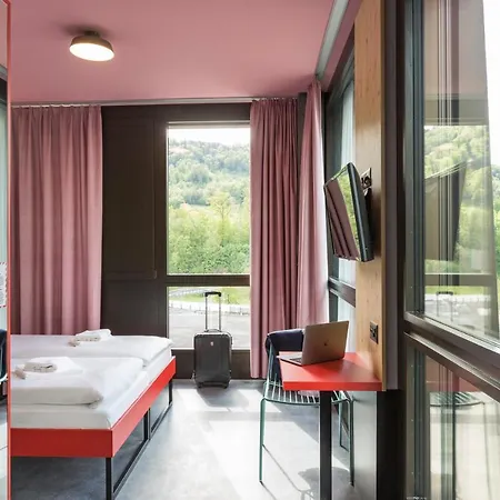 Hotel Meininger Greencity Zurich