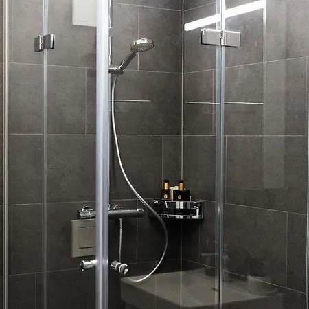 Lamira Serviced 4* Zurich