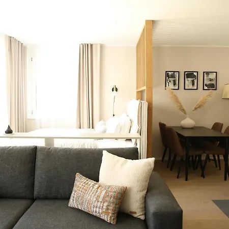 Lamira Serviced Aparthotel 4*
