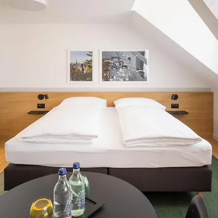 Hotel Fred Hauptbahnhof 3*
