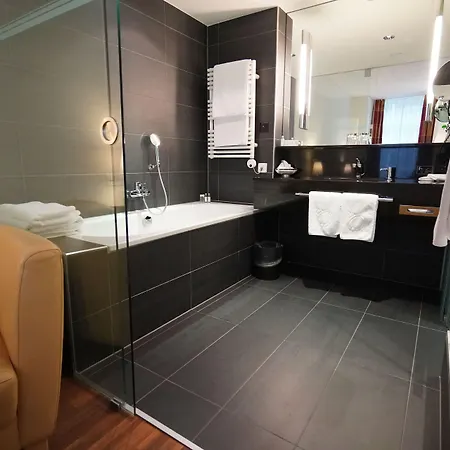 Glockenhof Hotel 4*