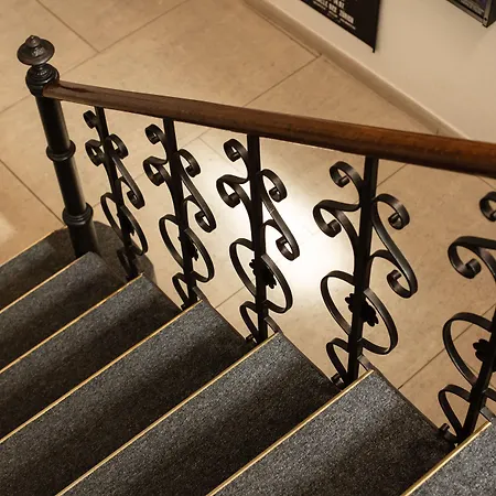 Hotel Fred Hauptbahnhof 3*
