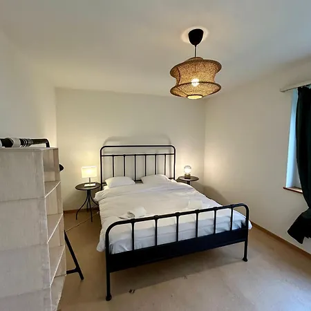 Apartment With Balcony, 26 Min To Center Zurich