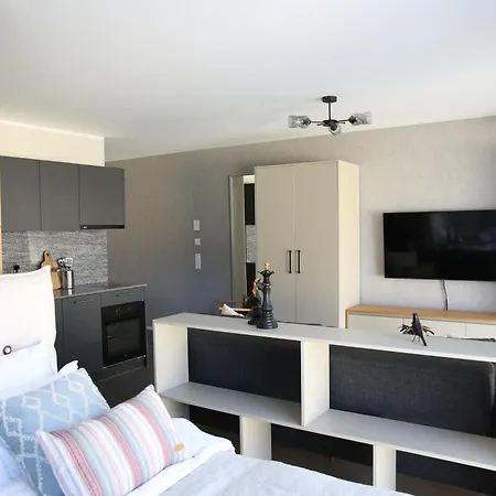 Lamira Serviced Aparthotel