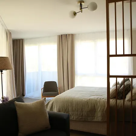 Lamira Serviced Aparthotel 4*