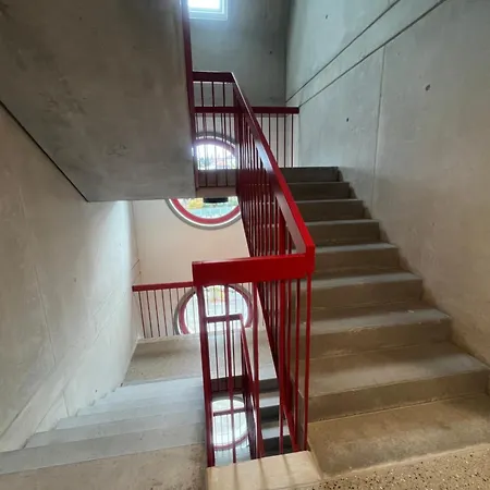 Modern Living, Luxe Apartment Zurich