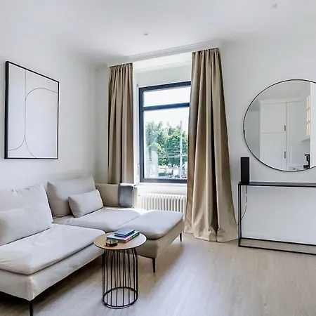Apartment Oak Suite - District 4