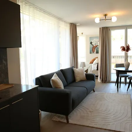 Aparthotel Lamira Serviced