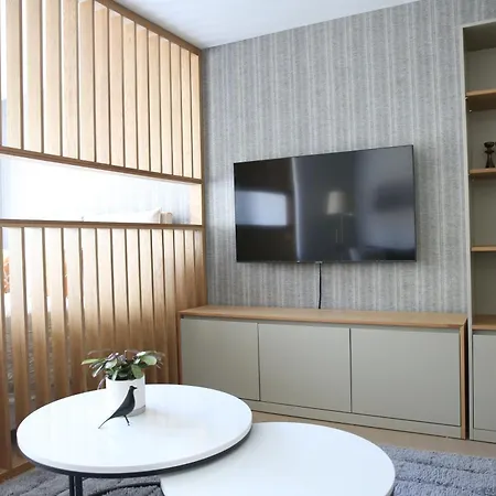 Aparthotel Lamira Serviced