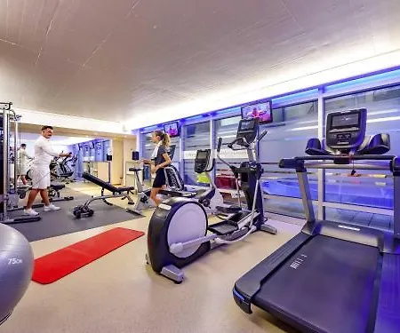Hotel Novotel West 4*