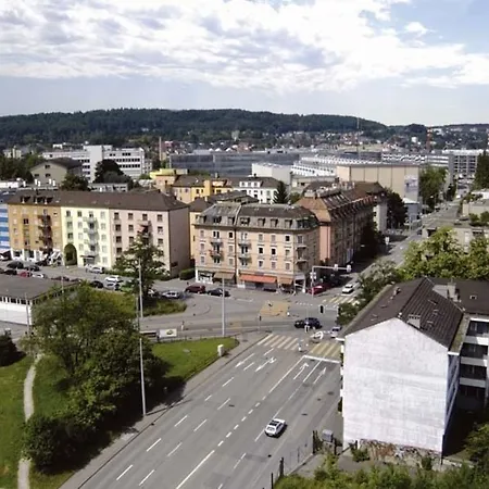 Swiss Star Tower - Self Check-in Apartment