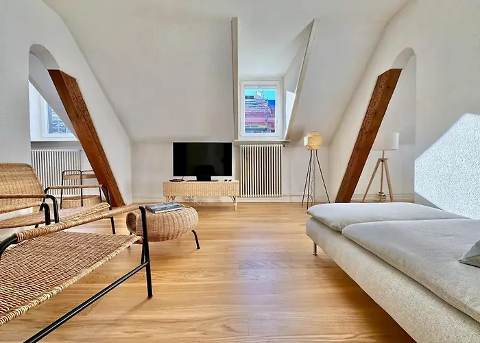Citycentral 2 Bedroom Flat Near Main Station
