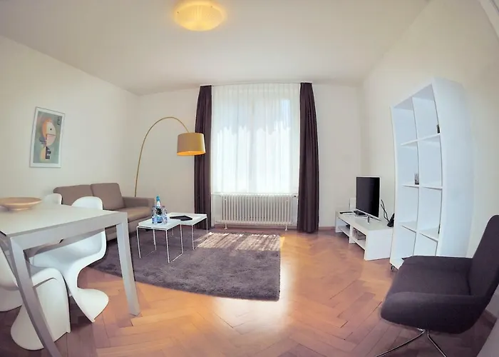2Br Near Lake - Stardust 11