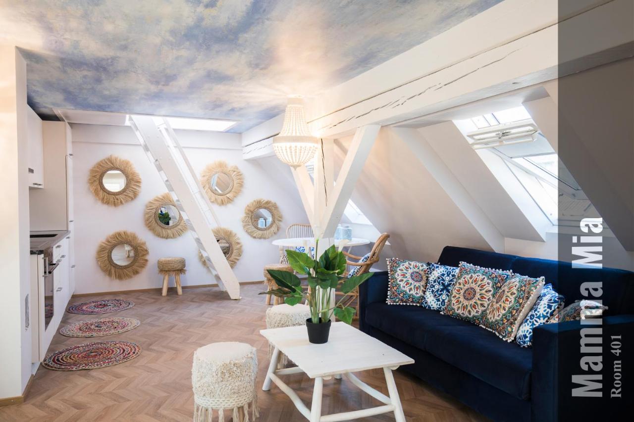 The Henry Self Check-in Aparthotel