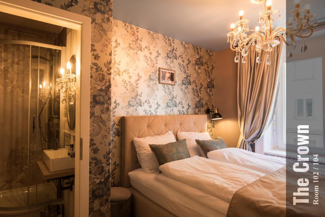 The Henry Self Check-in Zurich