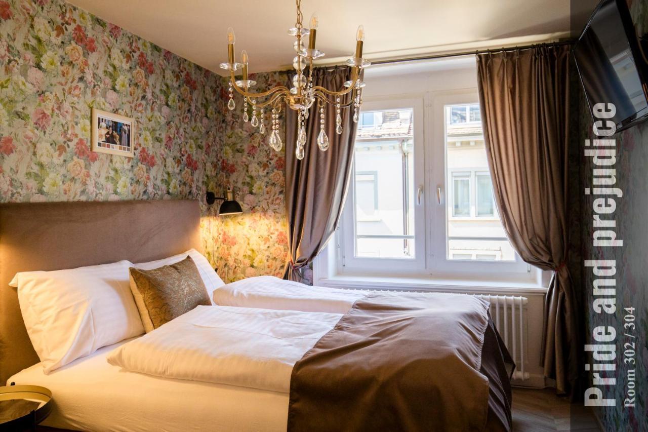 The Henry Self Check-in 3*