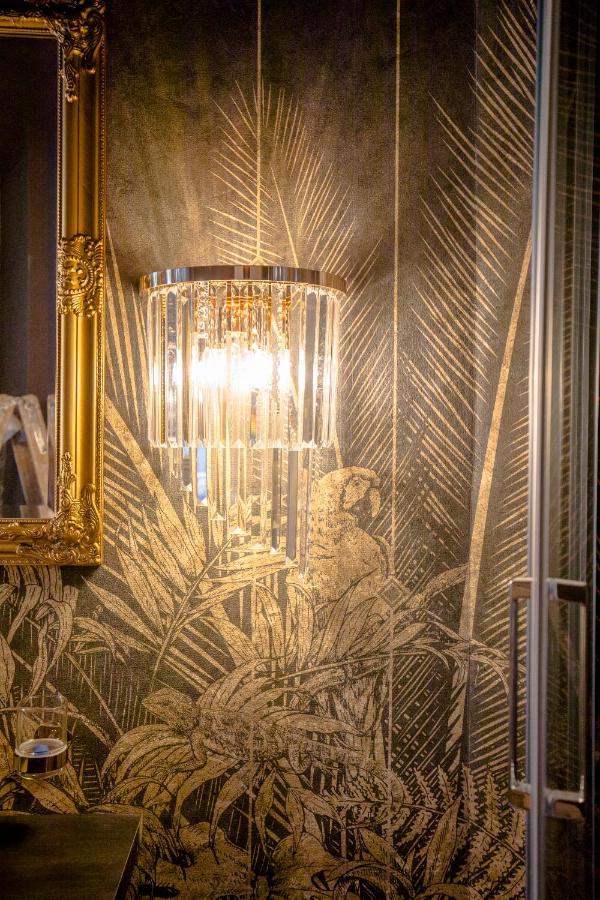 The Henry Self Check-in Zurich