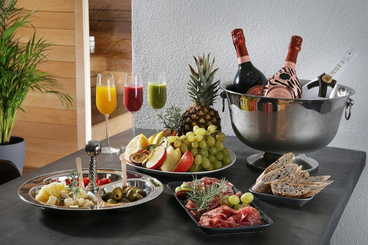 Private Lux With Whirlpool And Sauna In Bed & Breakfast