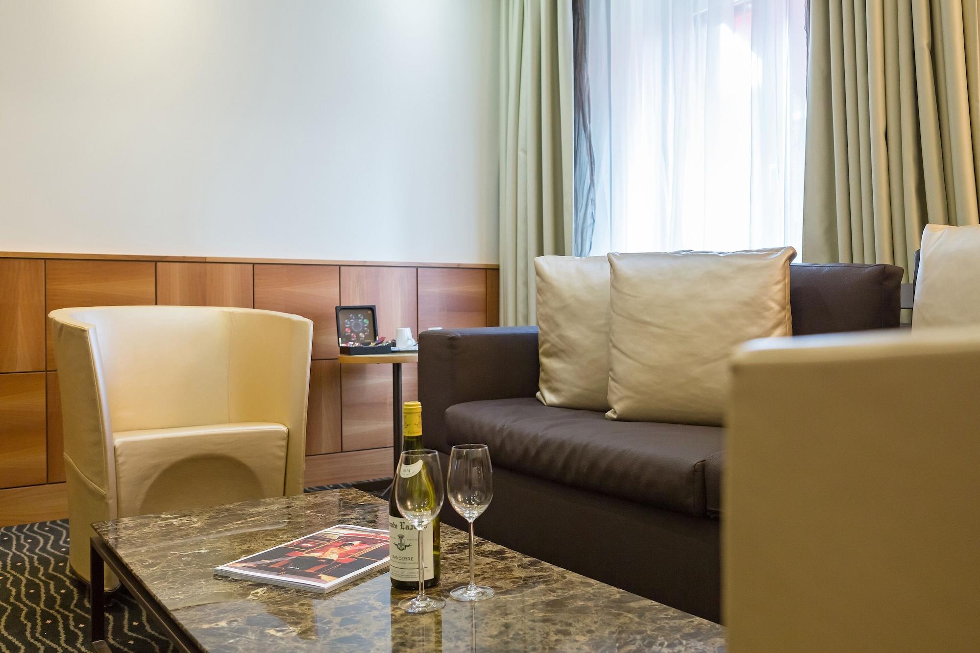 Hotel St.gotthard 4*