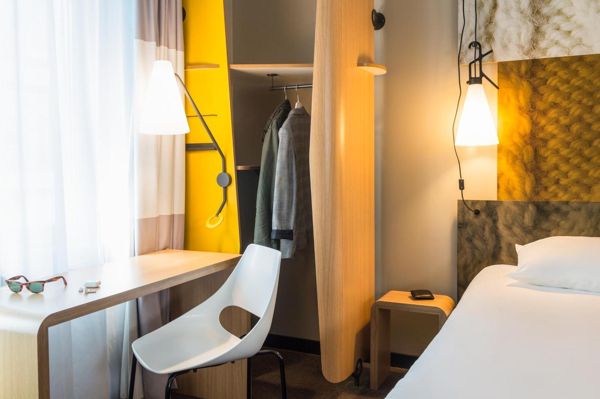 Hotel Ibis West 3*