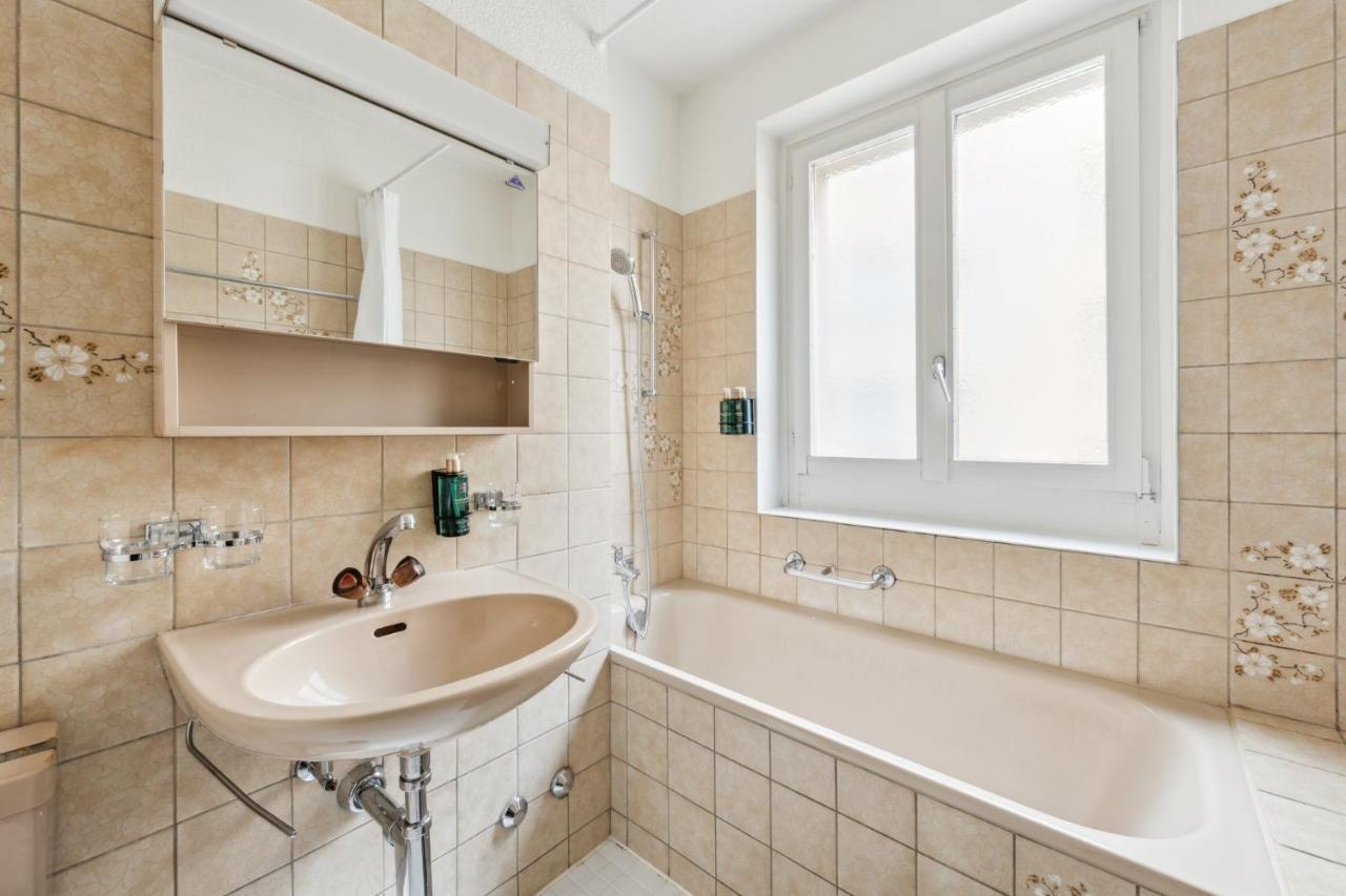 For Explorers 224 Zurich