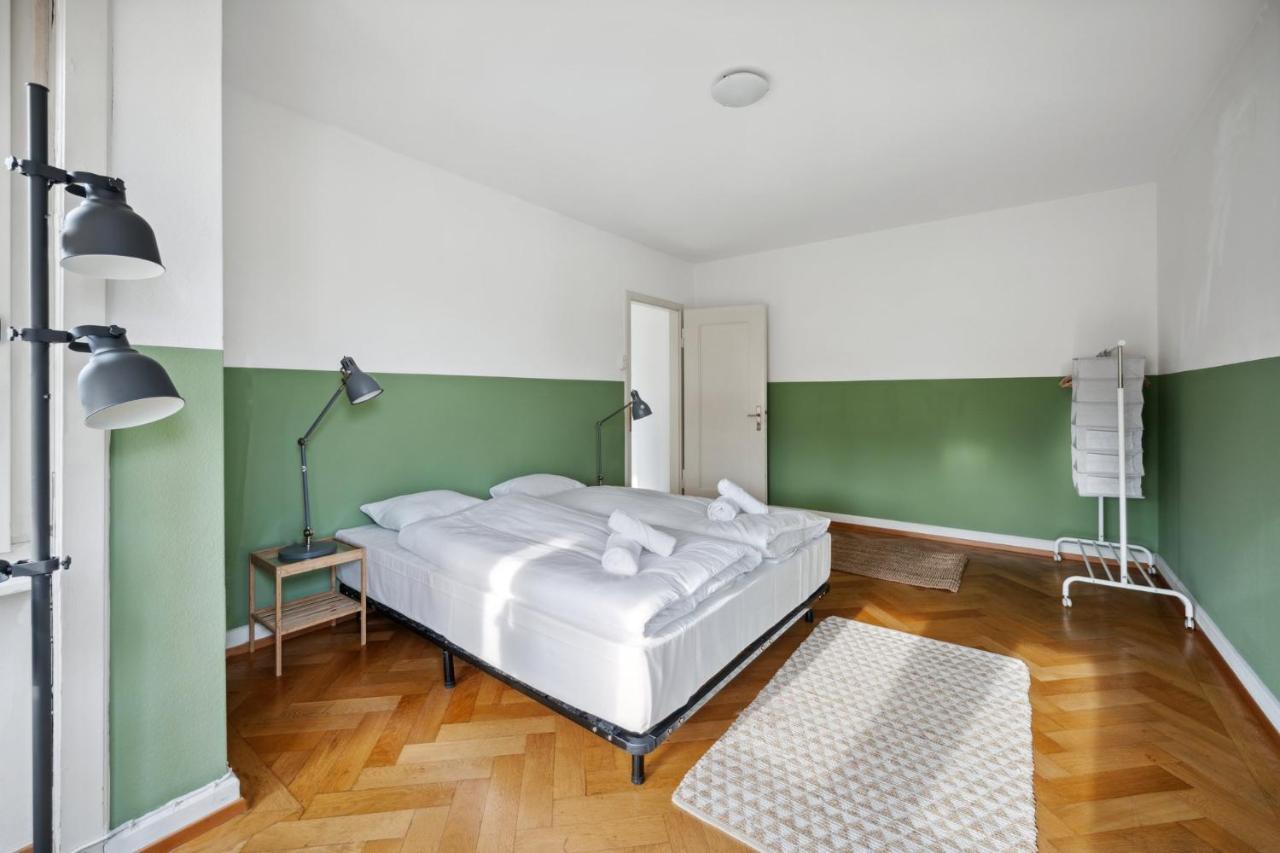 For Explorers 224 Zurich