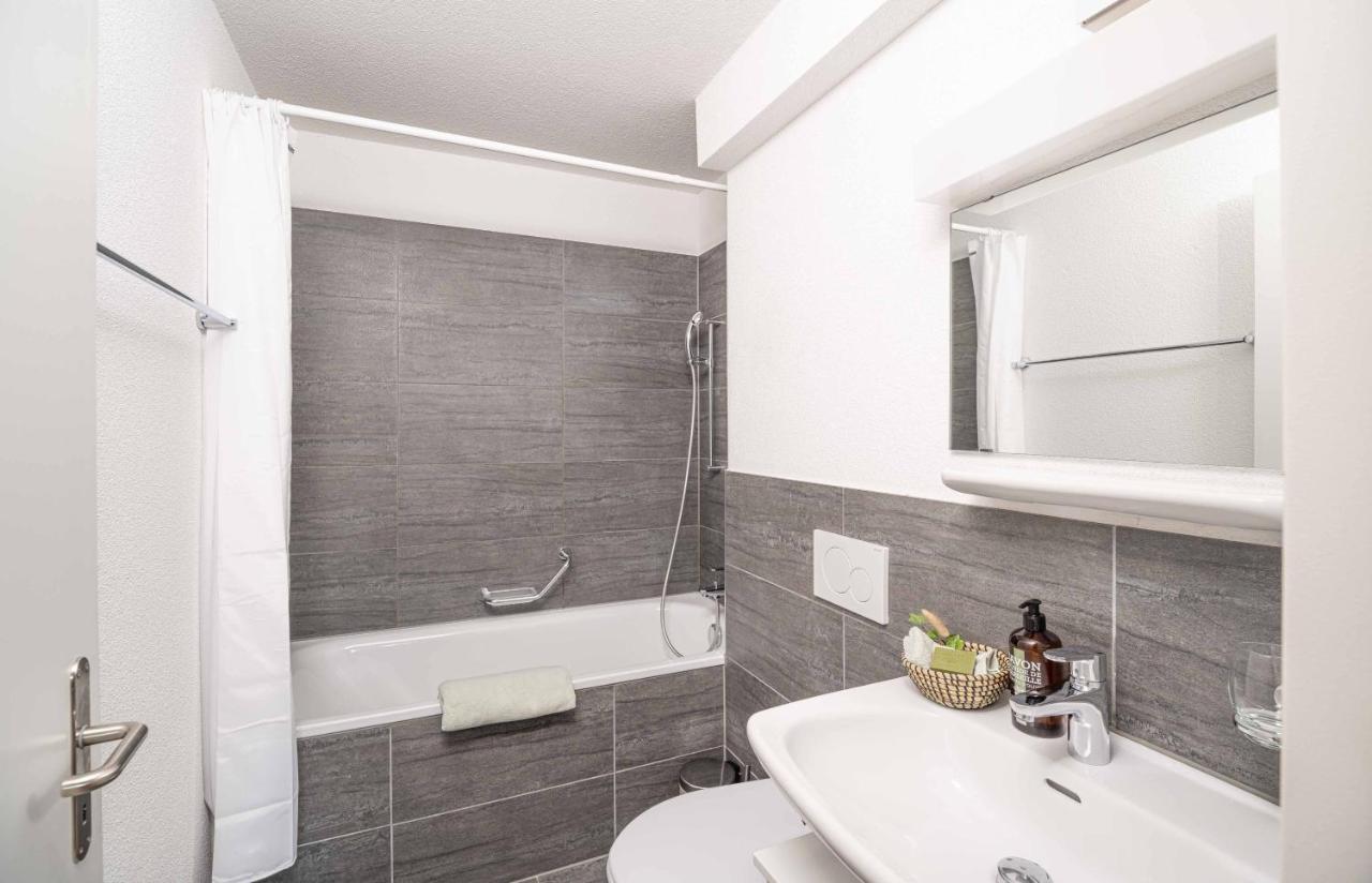 Modern 3bdr Duplex With Skyroof In Trendy West * Zurich