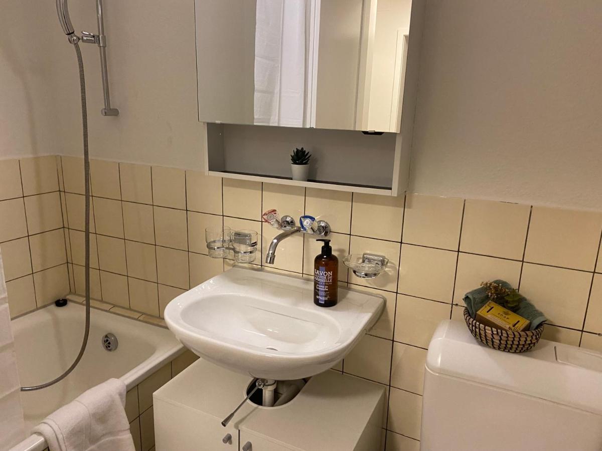 Comfort 1 And 2bdr Close To Airport Apartment Zurich