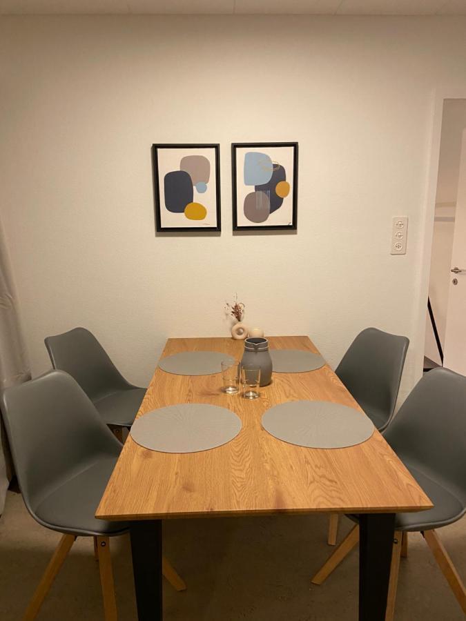 Comfort 1 And 2bdr Close To Airport Apartment *