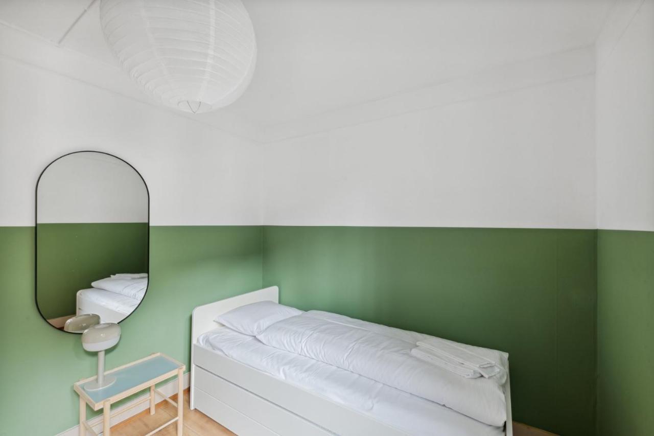 Centrally Located House With Garden Holiday home