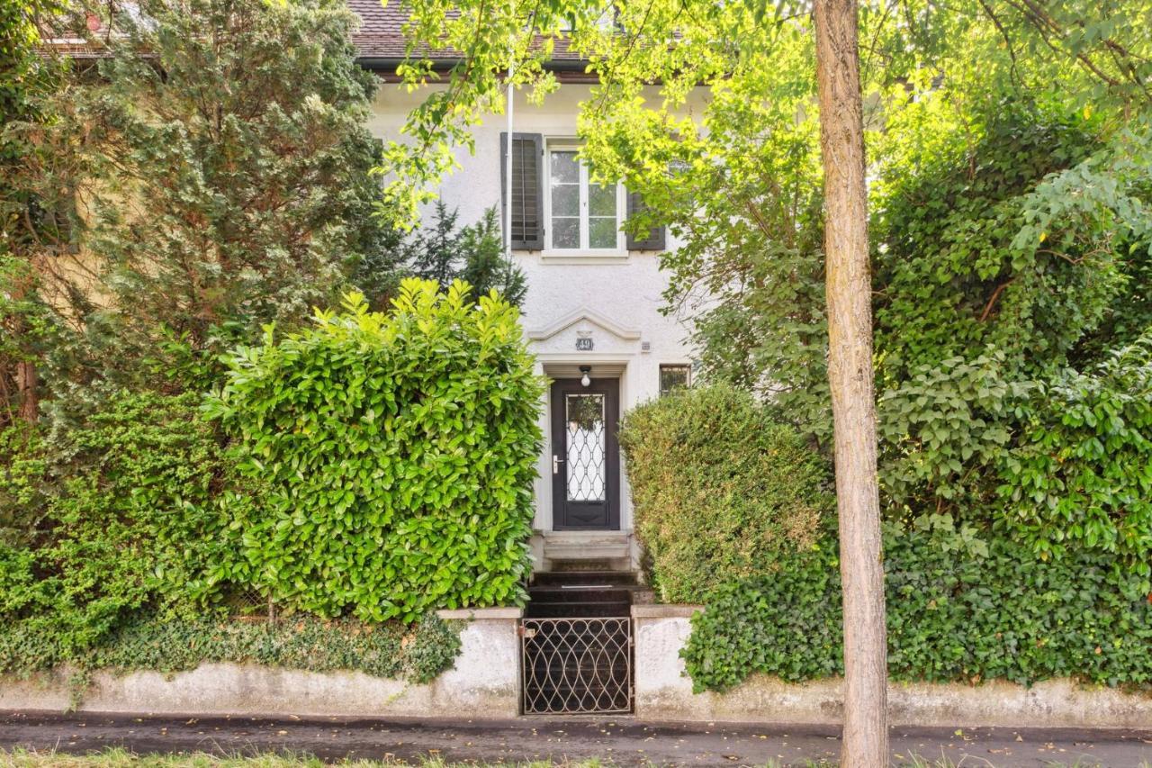 Centrally Located House With Garden Holiday home *