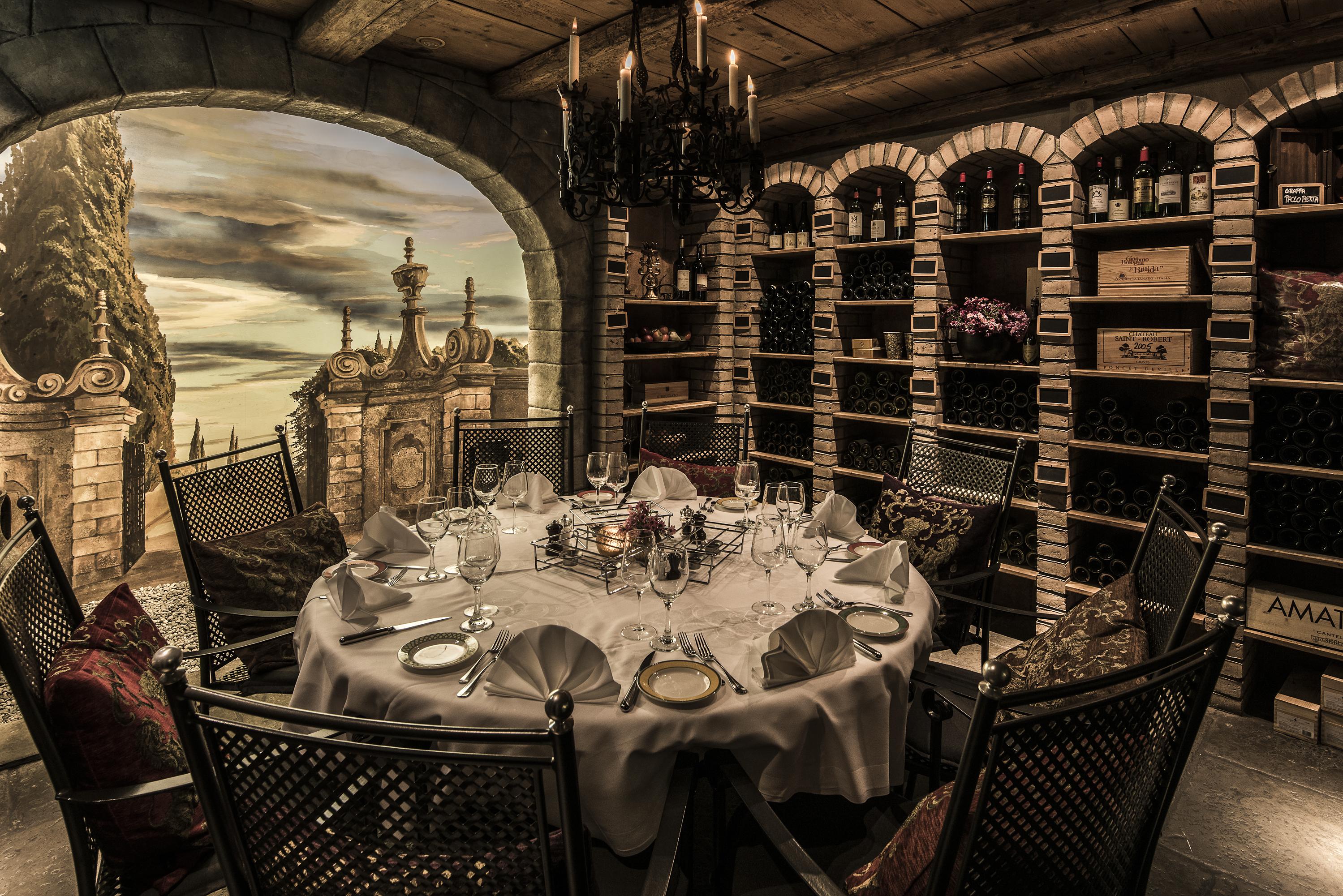 Central Plaza Hotel 4*
