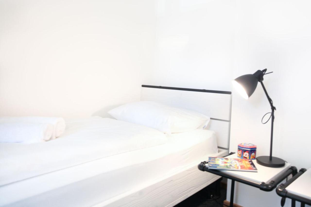 Nest - Elsastrasse 16 *