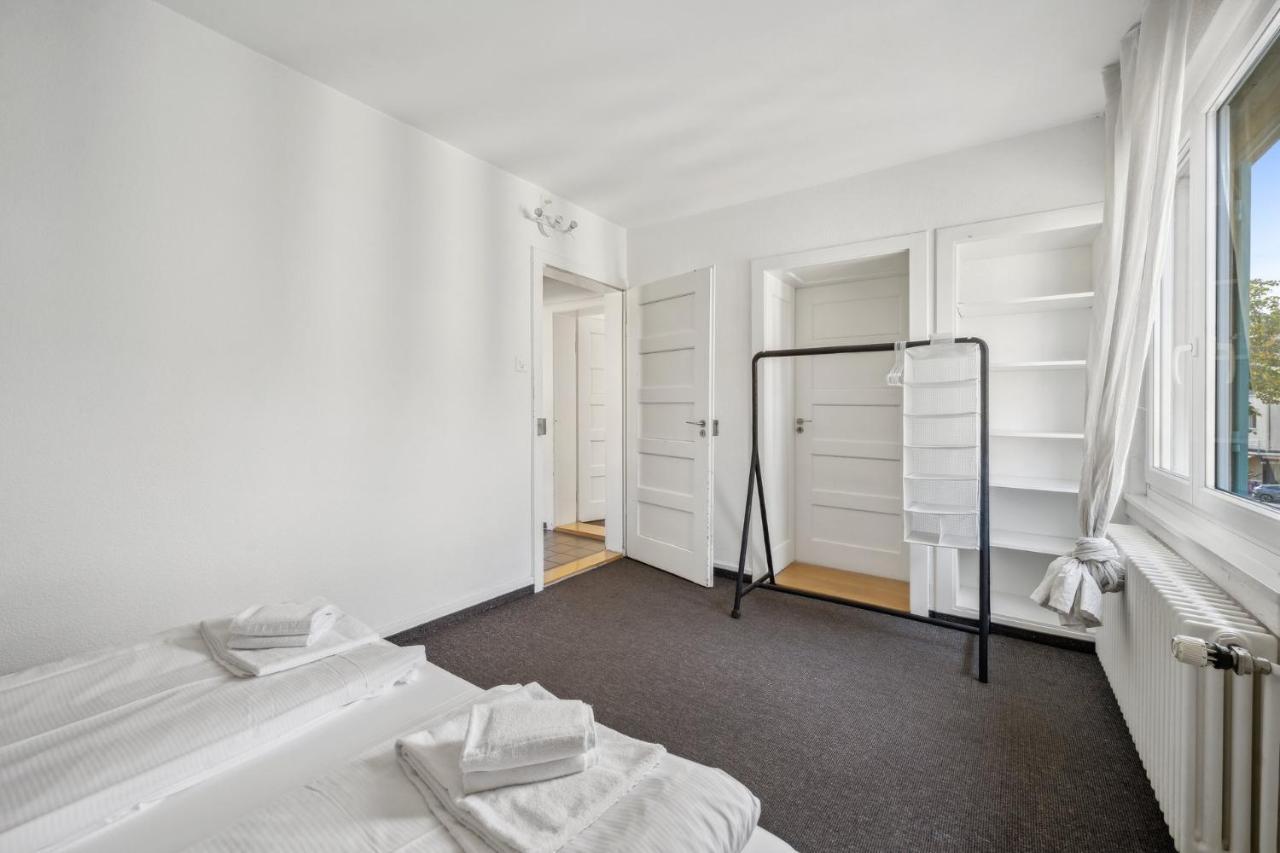 Comfortable In Oerlikon 20 Minutes Away From Airport Apartment Zurich