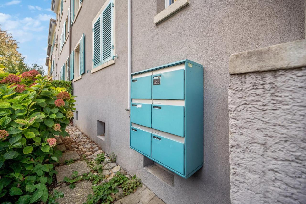 Comfortable In Oerlikon 20 Minutes Away From Airport Zurich