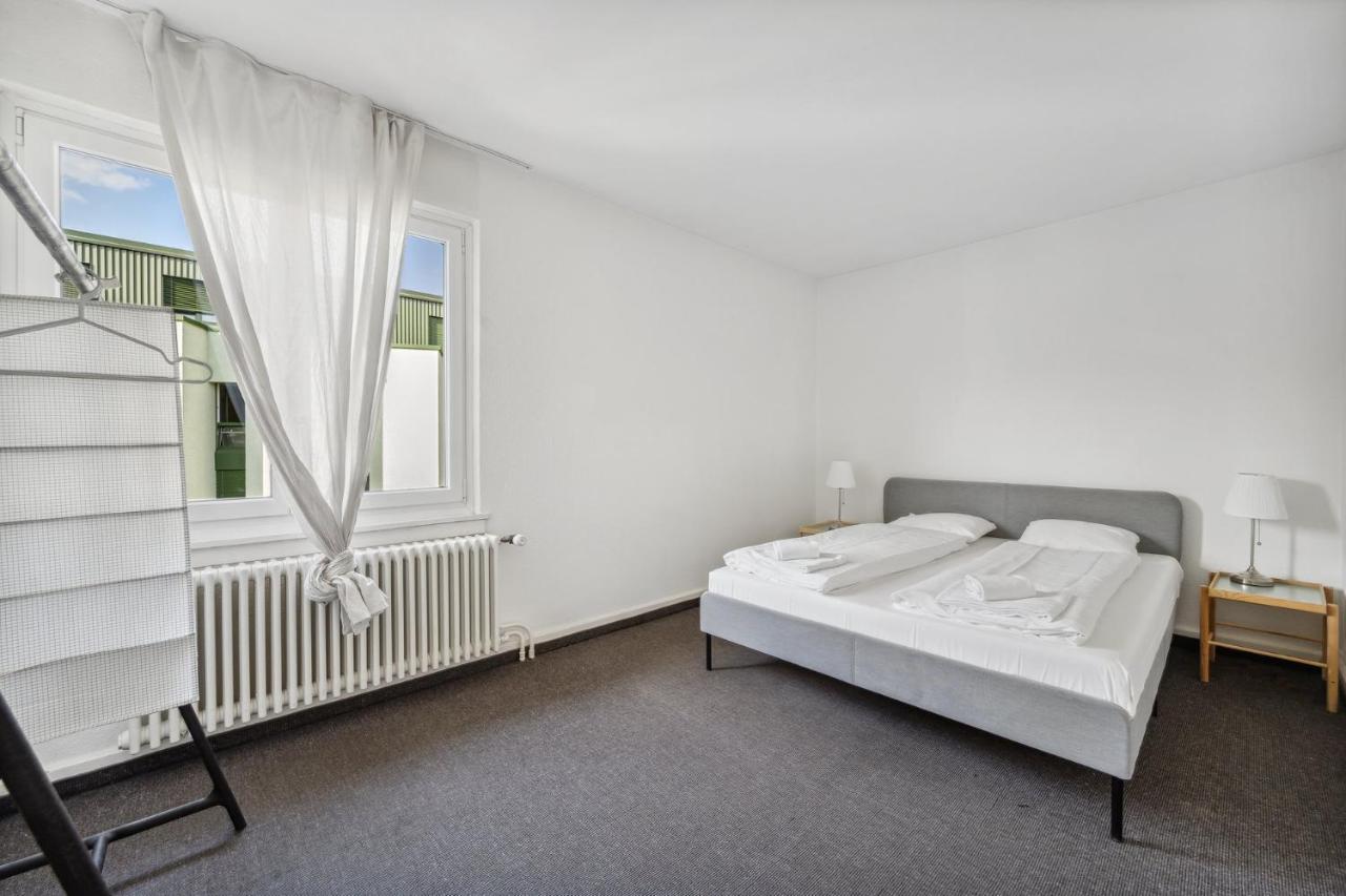 Comfortable In Oerlikon 20 Minutes Away From Airport